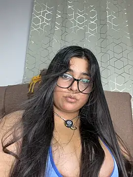Snapshot of virginbrunette99 chatting on May 16, 2026, 4:00 am virginbrunette99 online show from May 16, 2026, 4:00 am