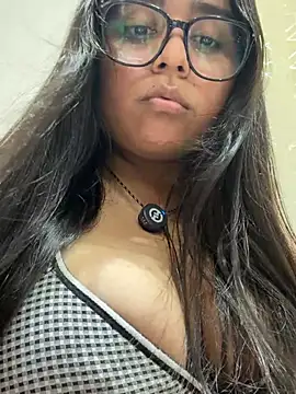 virginbrunette99 online show from February 9, 2026, 3:43 pm