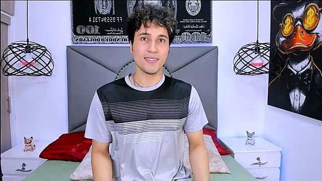 Snapshot of buddy_whitte chatting on April 7, 2026, 6:54 pm buddy whitte online show from April 7, 2026, 6:54 pm