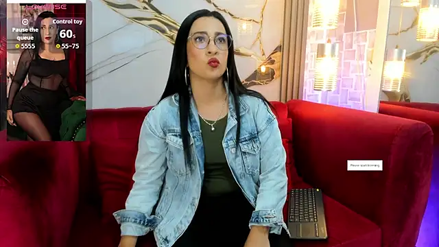 Snapshot of Bella_williamss_ chatting on July 22, 2026, 7:49 pm Bella williamss online show from July 22, 2026, 7:49 pm