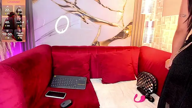 Snapshot of Bella_williamss_ chatting on October 31, 2025, 6:59 pm Bella williamss online show from October 31, 2025, 6:59 pm