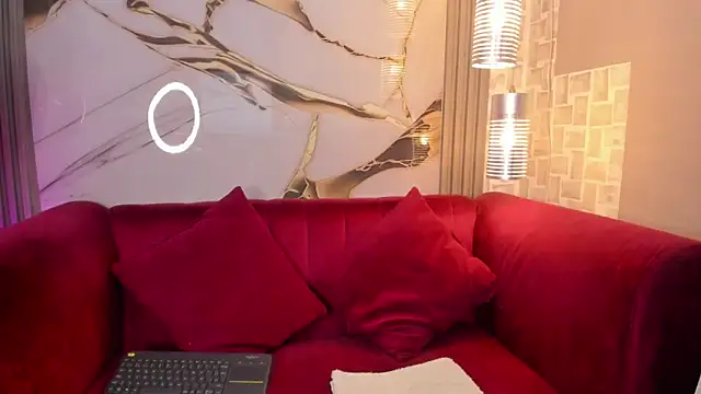 Snapshot of Bella_williamss_ chatting on November 10, 2025, 7:41 pm Bella williamss online show from November 10, 2025, 7:41 pm