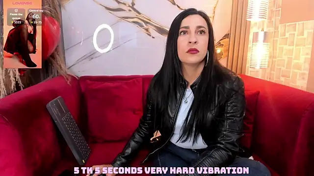 Bella williamss  online show from December 20, 2025, 7:50 pm