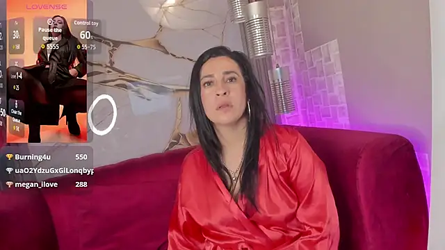 Snapshot of Bella_williamss_ chatting on December 2, 2025, 7:10 am Bella williamss online show from December 2, 2025, 7:10 am