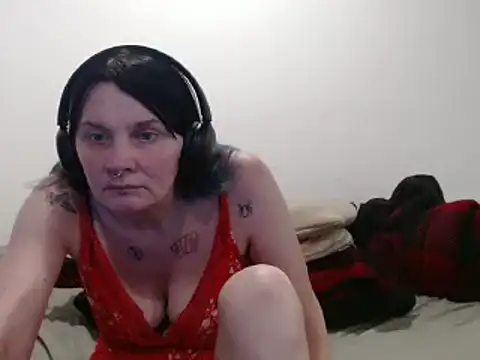 Hotmodel1984 online show from June 25, 2026, 2:42 am