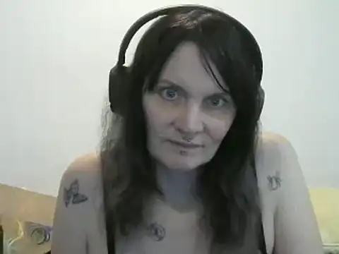 Hotmodel1984 online show from February 26, 2026, 9:26 pm