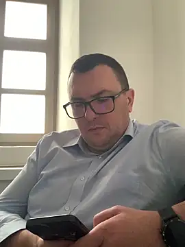 Snapshot of Mike8523 chatting on January 6, 2026, 7:56 am Mike8523 online show from January 6, 2026, 7:56 am