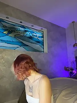 Snapshot of MeryWeaver chatting on November 1, 2025, 7:02 am MeryWeaver online show from November 1, 2025, 7:02 am