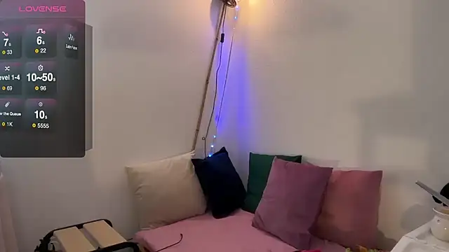 Snapshot of bayofdarkness chatting on March 17, 2025, 6:21 pm bayofdarkness online show from March 17, 2025, 6:21 pm