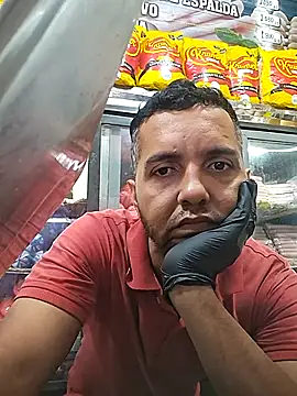 modelorey online show from December 15, 2025, 5:41 pm