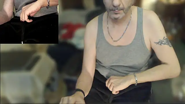 maxdaddy690 online show from April 28, 2026, 9:30 pm