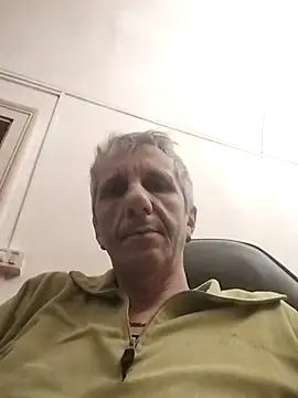 maxdaddy690 online show from March 10, 2025, 2:37 pm