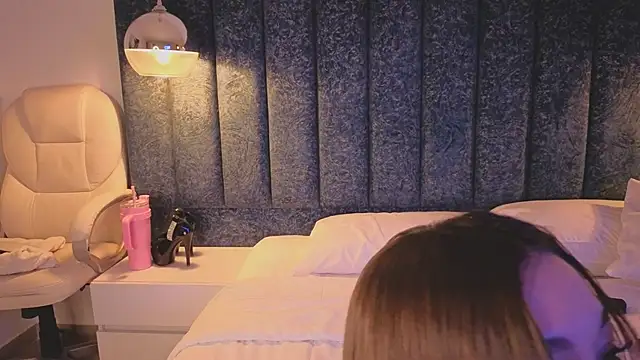 Snapshot of Ariannaa_Suarez1 chatting on October 16, 2025, 8:06 pm Ariannaa Suarez1 online show from October 16, 2025, 8:06 pm