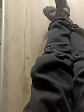 Snapshot of TOPGUN_69 chatting on October 27, 2025, 9:27 pm TOPGUN 69 online show from October 27, 2025, 9:27 pm