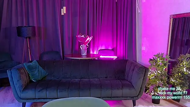 Snapshot of CutiePie69__ chatting on October 19, 2025, 8:22 pm CutiePie69 online show from October 19, 2025, 8:22 pm