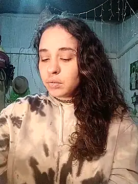 Fellyna online show from October 9, 2025, 5:57 pm