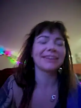 Snapshot of NaughtyLittleVeteran chatting on December 5, 2025, 9:19 am NaughtyLittleVeteran online show from December 5, 2025, 9:19 am