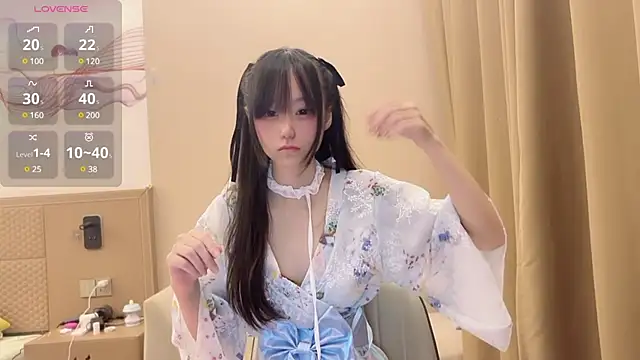 Xiaoxia-Baby online show from March 9, 2025, 9:35 am