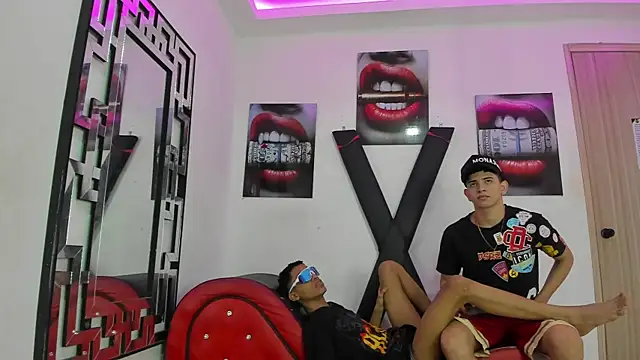 KING OFF BOYS online show from November 24, 2025, 1:33 pm