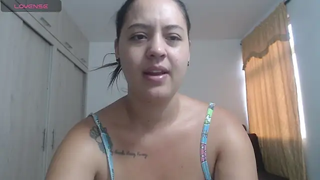 Snapshot of Anthonela_Queen chatting on November 5, 2025, 12:41 pm Anthonela Queen online show from November 5, 2025, 12:41 pm