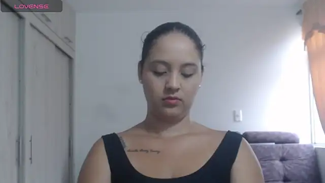 Snapshot of Anthonela_Queen chatting on December 4, 2025, 1:43 pm Anthonela Queen online show from December 4, 2025, 1:43 pm