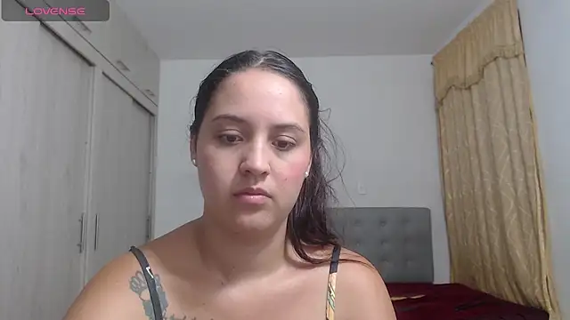 Snapshot of Anthonela_Queen chatting on October 23, 2025, 12:31 am Anthonela Queen online show from October 23, 2025, 12:31 am