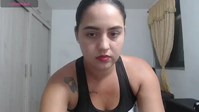 Snapshot of Anthonela_Queen chatting on November 16, 2025, 12:59 am Anthonela Queen online show from November 16, 2025, 12:59 am