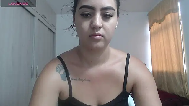 Snapshot of Anthonela_Queen chatting on October 8, 2025, 1:01 pm Anthonela Queen online show from October 8, 2025, 1:01 pm