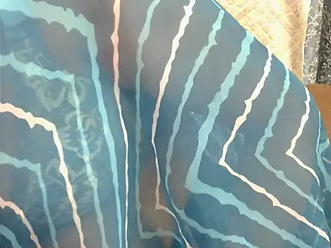 Snapshot of Lovely_Manvi chatting on November 28, 2025, 12:38 pm Lovely Manvi online show from November 28, 2025, 12:38 pm