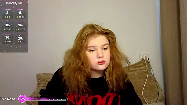 Snapshot of LaseyMoon chatting on February 25, 2026, 2:01 am LaseyMoon online show from February 25, 2026, 2:01 am