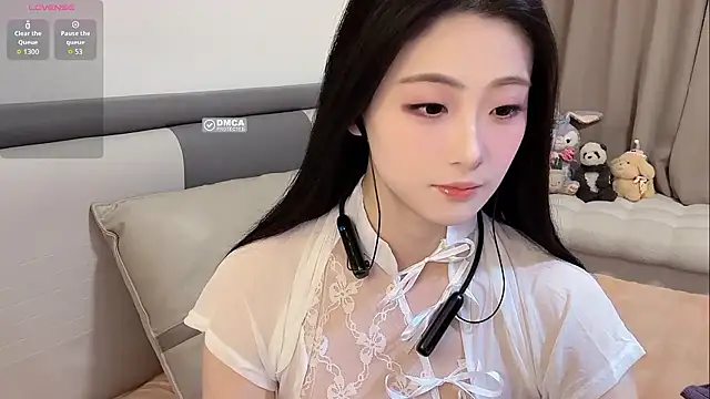 xiaolanlan3344 online show from January 13, 2026, 3:16 pm