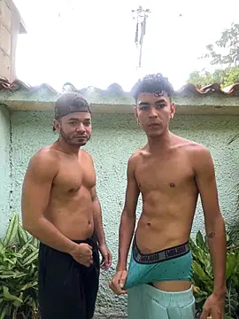 Snapshot of twinks_28 chatting on April 2, 2026, 11:39 am twinks 28 online show from April 2, 2026, 11:39 am