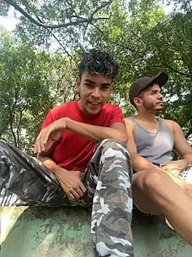 Snapshot of twinks_28 chatting on November 3, 2025, 7:17 pm twinks 28 online show from November 3, 2025, 7:17 pm