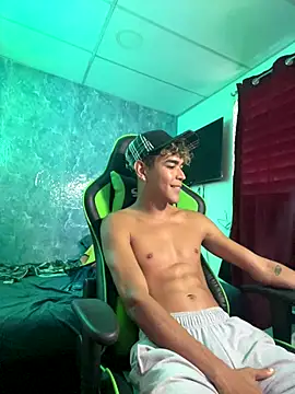 Snapshot of twinks_28 chatting on October 10, 2025, 8:09 pm twinks 28 online show from October 10, 2025, 8:09 pm