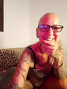 Snapshot of Emma_Milf25 chatting on November 25, 2025, 3:45 pm Emma Milf25 online show from November 25, 2025, 3:45 pm