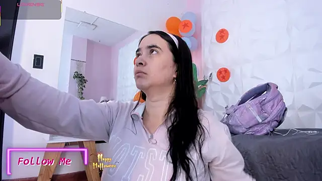 Valeriagomez  online show from October 31, 2025, 12:13 pm