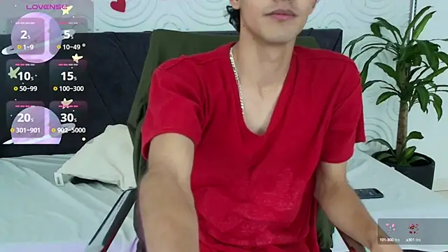 Snapshot of Maximoherrera_16 chatting on May 21, 2026, 1:08 pm Maximoherrera 16 online show from May 21, 2026, 1:08 pm