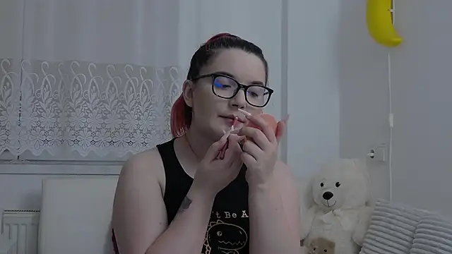 KailyKay online show from April 28, 2026, 6:12 pm