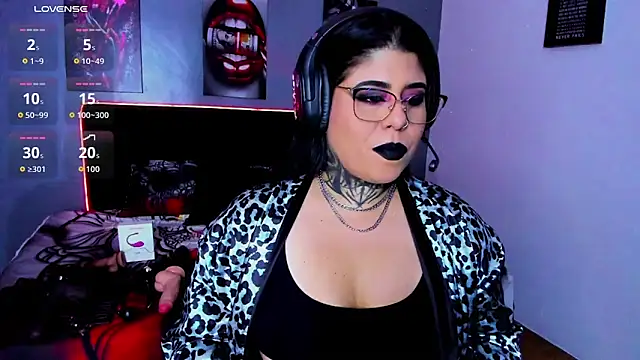 Veronika metal online show from April 21, 2026, 9:43 pm