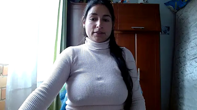 Escarcha-blue online show from May 2, 2026, 6:02 pm