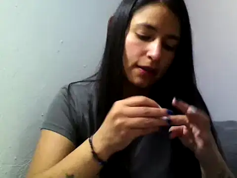 Escarcha-blue online show from February 26, 2025, 2:59 pm