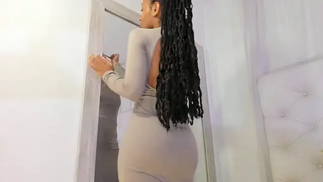 Snapshot of kamii_arias chatting on November 11, 2025, 2:23 pm kamii arias online show from November 11, 2025, 2:23 pm