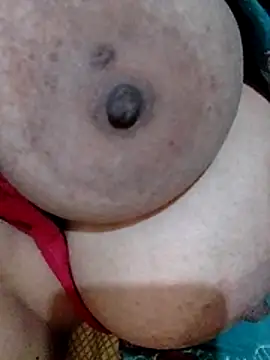 Snapshot of Disha2870 chatting on March 11, 2026, 3:39 pm Disha2870 online show from March 11, 2026, 3:39 pm