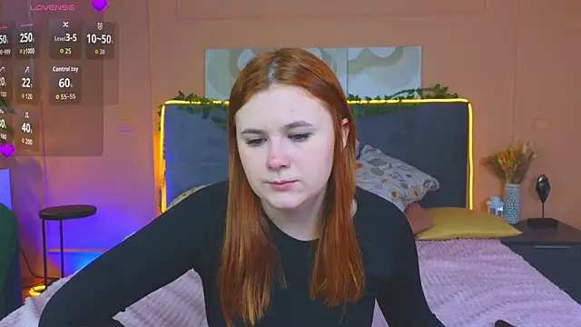 Snapshot of Eva_Starlight chatting on October 15, 2025, 4:11 am Eva Starlight online show from October 15, 2025, 4:11 am