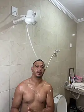 Snapshot of Lindp190194 chatting on December 5, 2025, 8:28 pm Lindp190194 online show from December 5, 2025, 8:28 pm