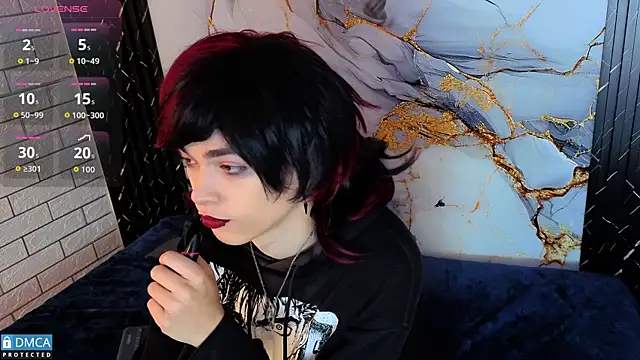 MaeveKuro online show from December 4, 2025, 3:05 am