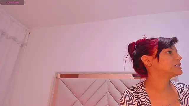 Snapshot of gime_lara chatting on October 16, 2025, 7:00 pm gime lara online show from October 16, 2025, 7:00 pm