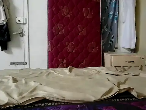 Snapshot of fitbuddy1 chatting on November 1, 2025, 6:02 pm fitbuddy1 online show from November 1, 2025, 6:02 pm