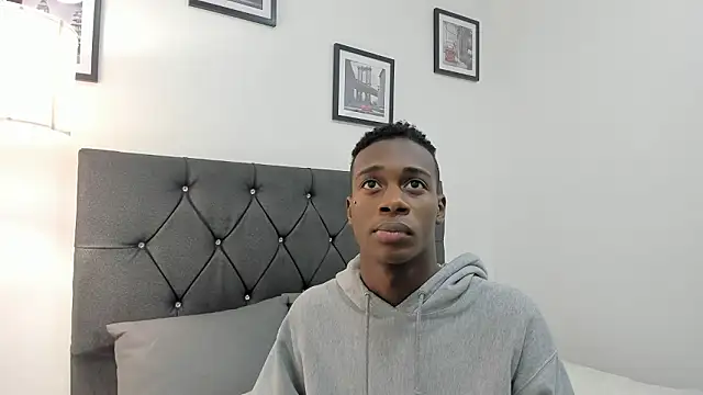 Snapshot of noah_johes chatting on March 12, 2026, 3:12 am noah johes online show from March 12, 2026, 3:12 am