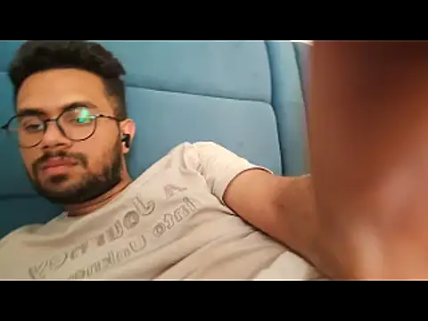 Snapshot of ayush292000 chatting on September 10, 2025, 10:03 am ayush292000 online show from September 10, 2025, 10:03 am